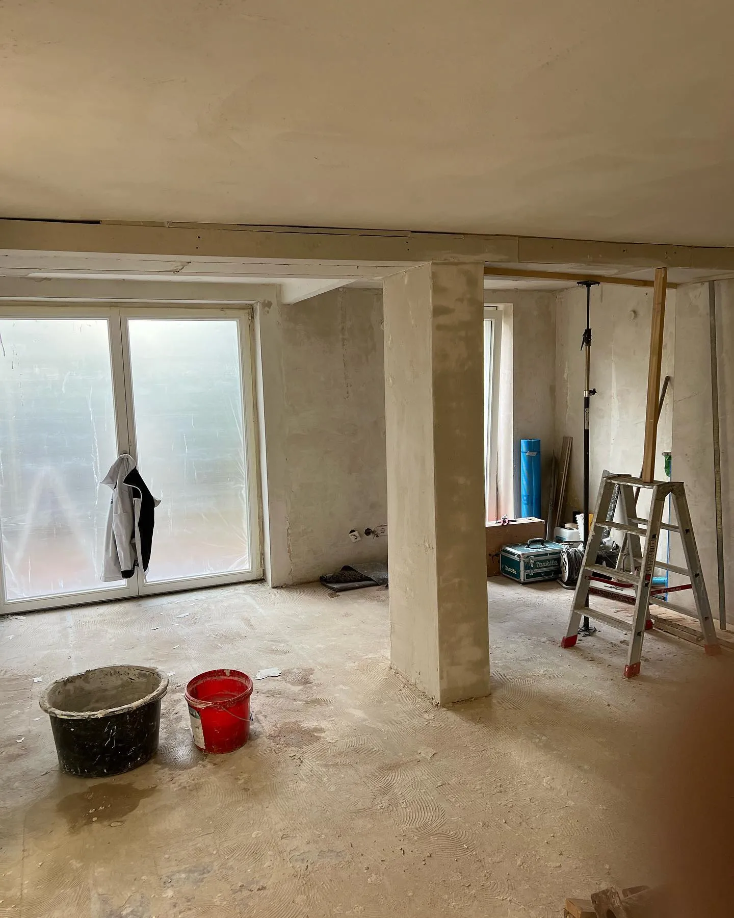 Before Image Alt Text